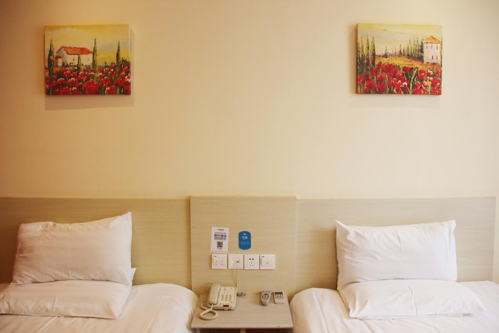 Hanting Express Qingdao South Chongqing Road Ruang foto